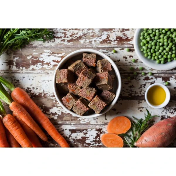 Forthglade Complete Grain-free Adult Wet Dog Food - Salmon With Potato & Vegetables 4 Forthglade Complete Grain-free Adult Wet Dog Food - Salmon With Potato & Vegetables - Image 2