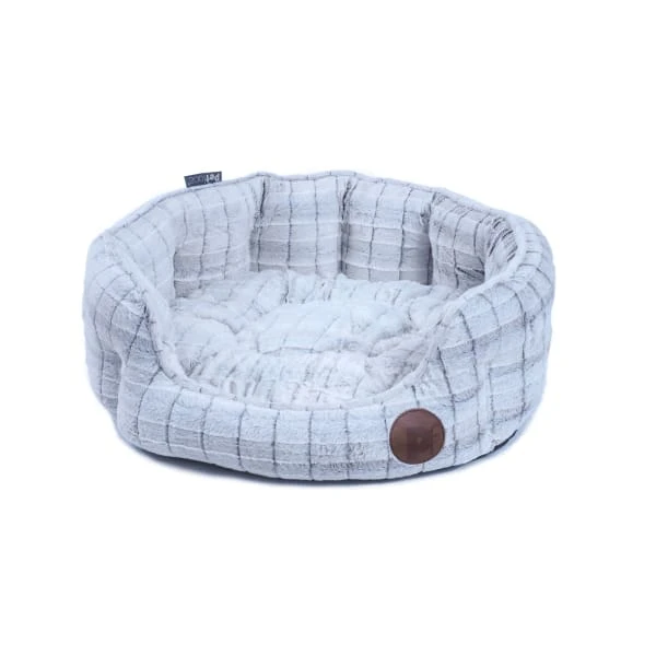 Petface White Plush Oval Small Dog Bed 5 Petface White Plush Oval Small Dog Bed - Image 3